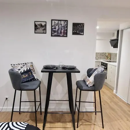 Ciné Chic Sous La Promenade *